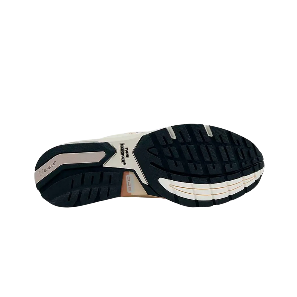 Tenis New Balance Feminino 992 Mede In USA x Teddy Santis |U992MC